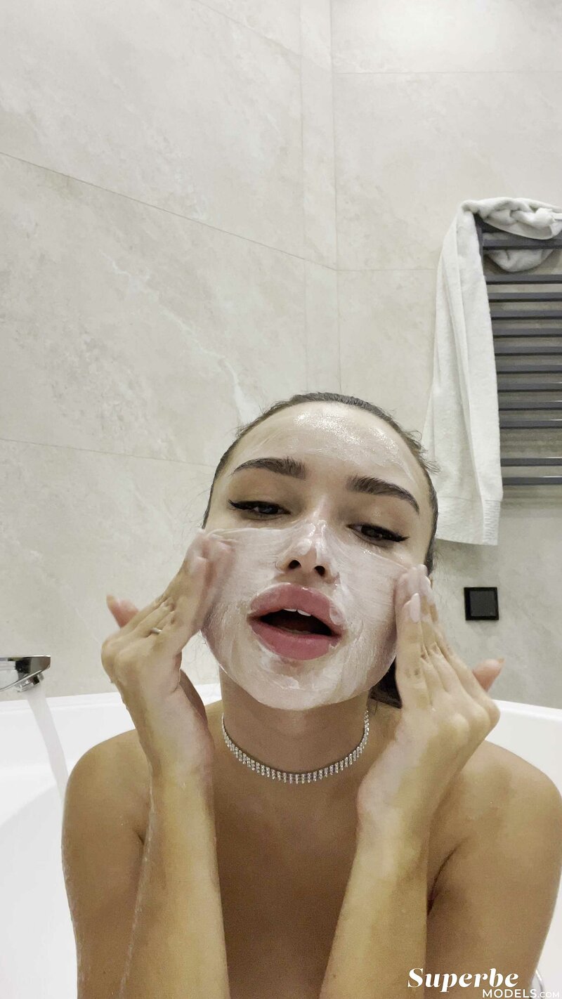 Дарья, 19 лет, 2 размер груди